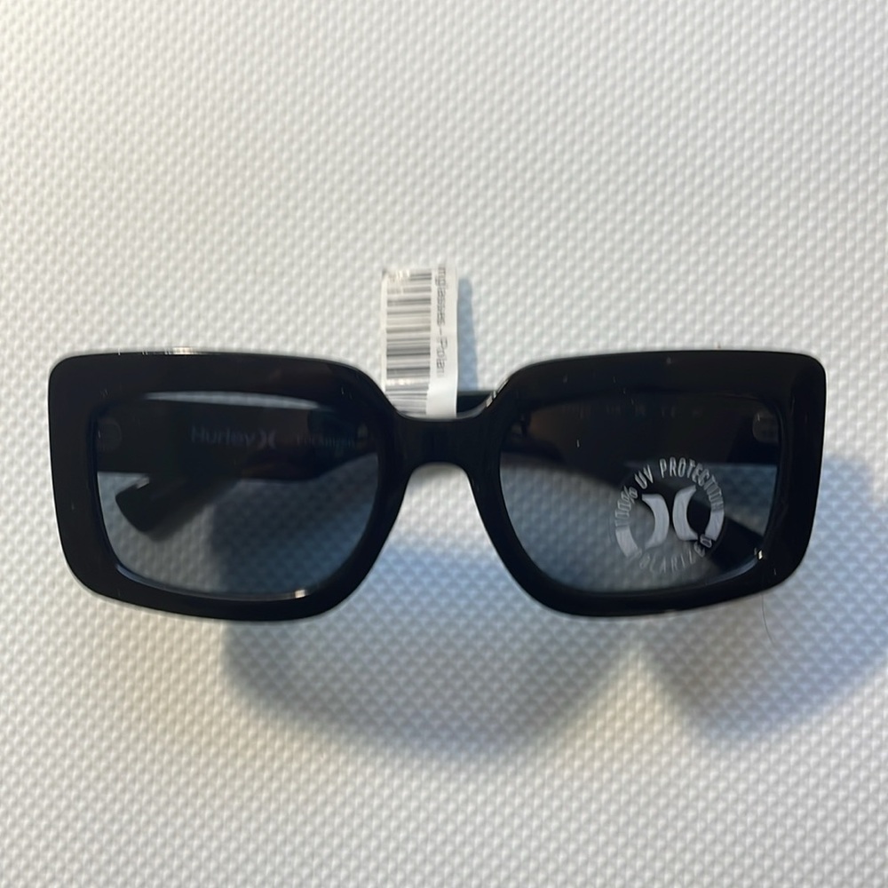 New Hurley Polarized women’s Chunky Mod Rectangle Sunglasse🕶️not included pouch